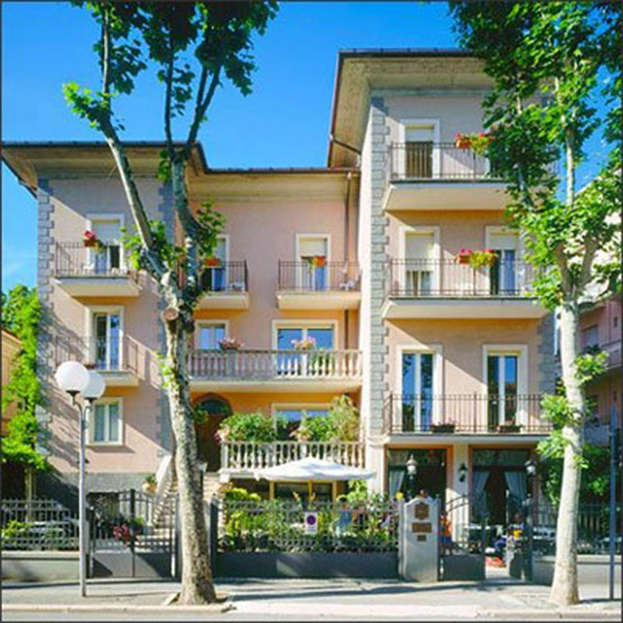 Hotel Berlino Cattolica Eksteriør billede