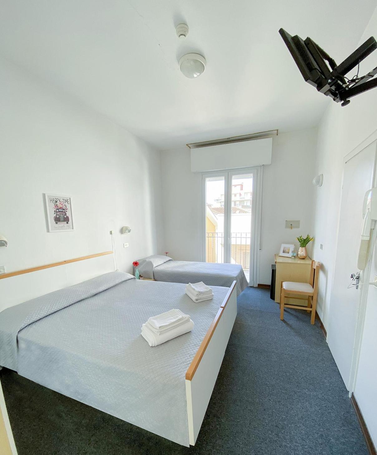 Hotel Berlino Cattolica Eksteriør billede