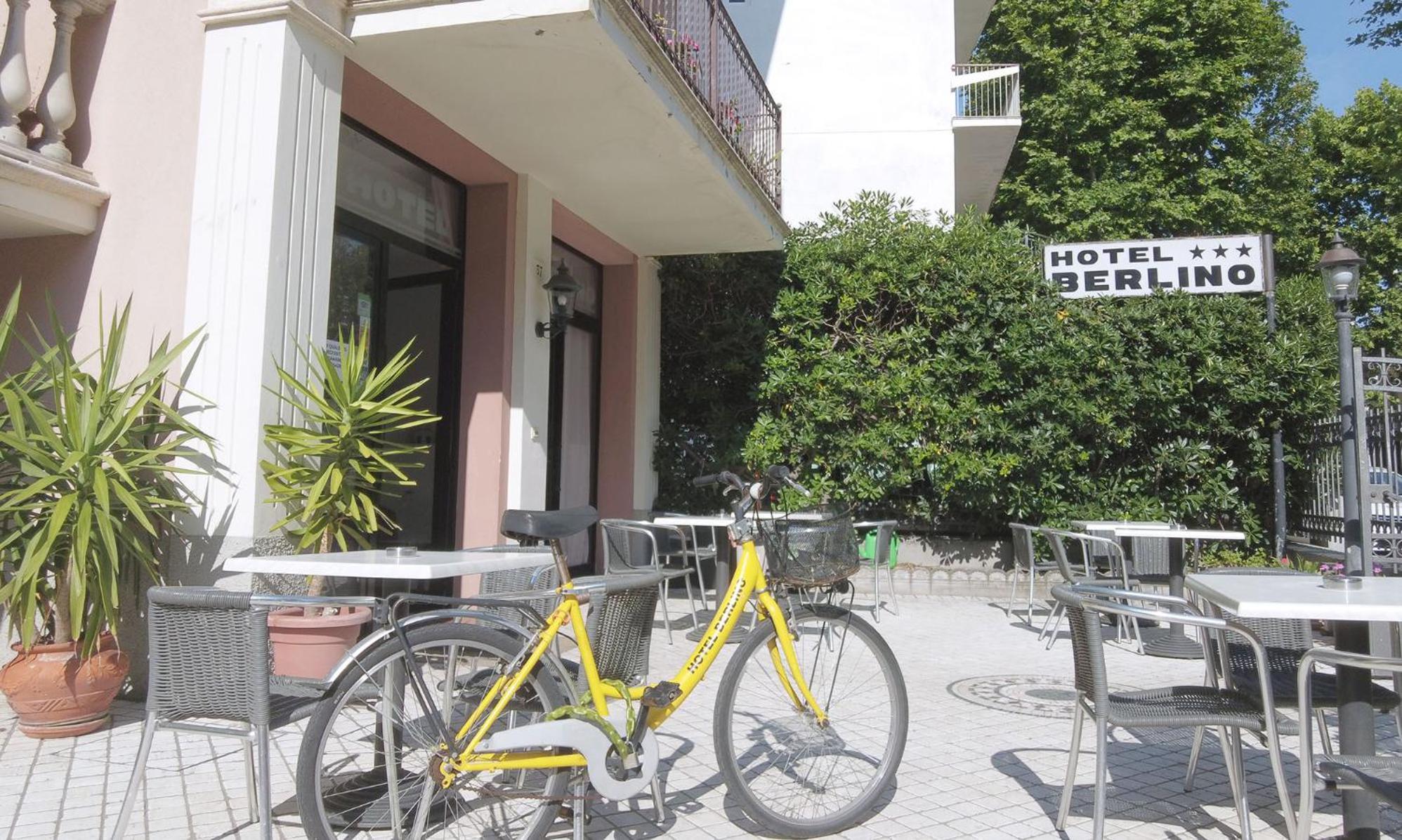 Hotel Berlino Cattolica Eksteriør billede