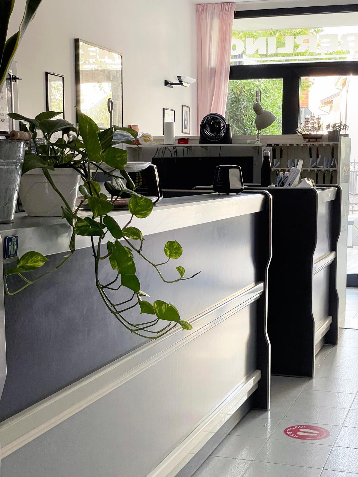 Hotel Berlino Cattolica Eksteriør billede